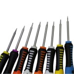 Screwdriver kit for repair and disassemble, telephones, electronics and others, 16 in 1